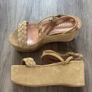 Twinset Women’s Platform Sandal Size 40 in Tan Braided Leather Strap Suede Shoes